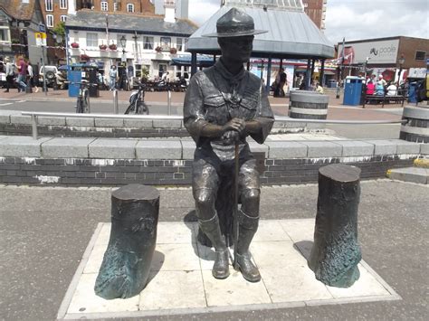 The Quay Poole Statue Robert Baden Powell A Photo On Flickriver