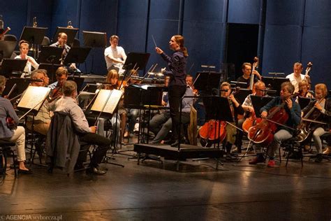 Opera i Filharmonia Podlaska W weekend najlepsi dyrygenci udręczona