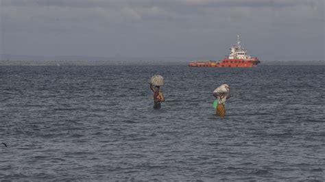 Plus De 90 Morts Dans Un Naufrage Au Large Du Mozambique Nouvelles Du