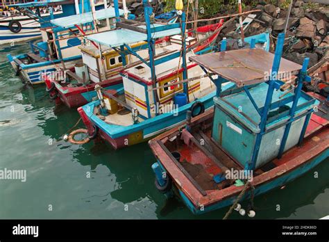 Fishing Port Mirissa Fishing Ports Stock Photo Alamy