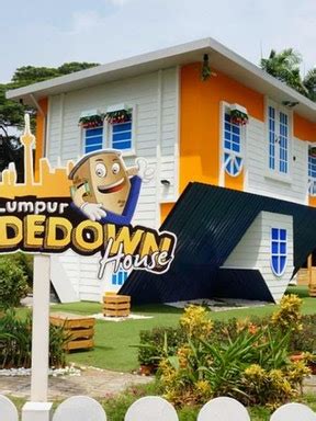 combo (save 14%): illusion 3d art museum melaka + upside down house ...