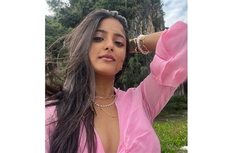 Meet Banni Chow Home Deliverys Ulka Gupta Aka Bannis Real Life Girl Gang