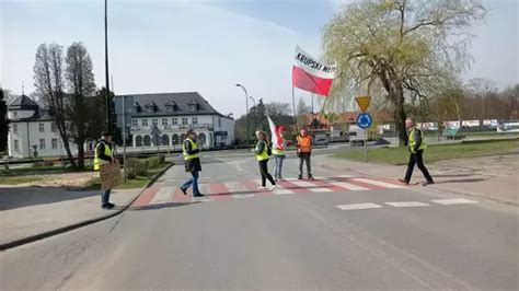 Protest W Krupskim M Ynie Mieszka Cy Zablokowali Wjazd Na Drogi