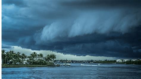 Category 6 Hurricanes Are On The Horizon Giant Freakin Robot