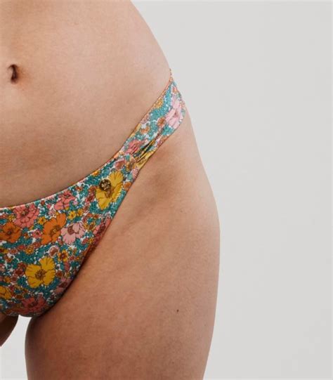 Top de Bikini Multiposición con Estampado Floral