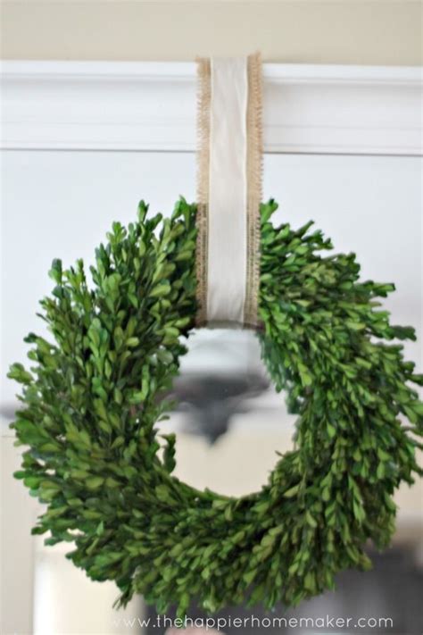 boxwood wreath | Boxwood wreath christmas, Boxwood wreath decor ...