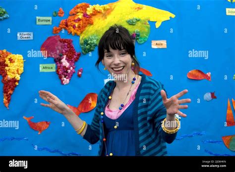 SALLY HAWKINS, HAPPY-GO-LUCKY, 2008 Stock Photo - Alamy