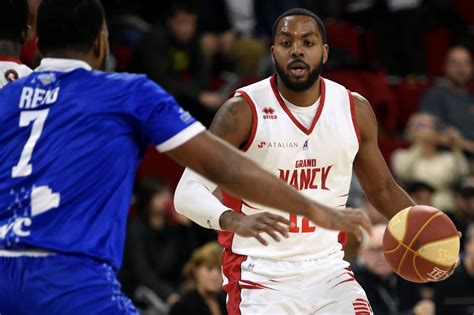 Basket Ball Pro B SLUC Nancy Ron Lewis Prolonge Un An