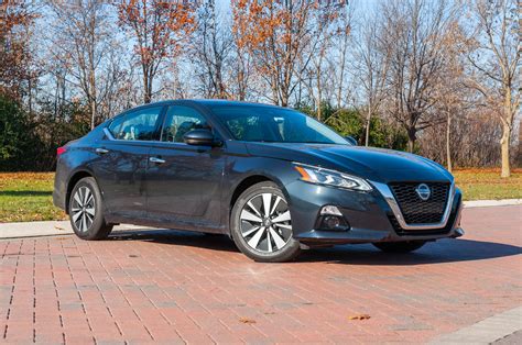 Review Update The 2020 Nissan Altima Packs Value