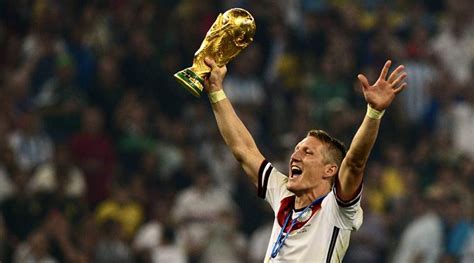 Bastian Schweinsteiger announces retirement at the end of the season ...