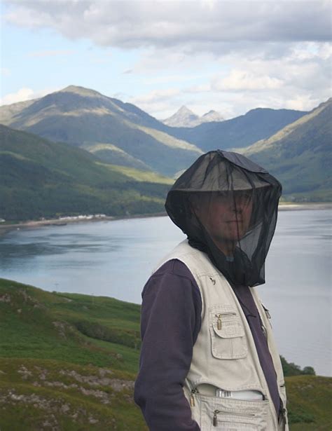 Midges in Scotland - Protect yourself from Highland menace!