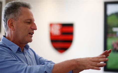 Landim Faz Reunião Com Elenco E Dirigentes Do Flamengo Antes De Jogo