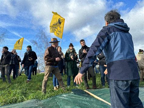 Manifestation des agriculteurs près de Rennes retour en images sur le