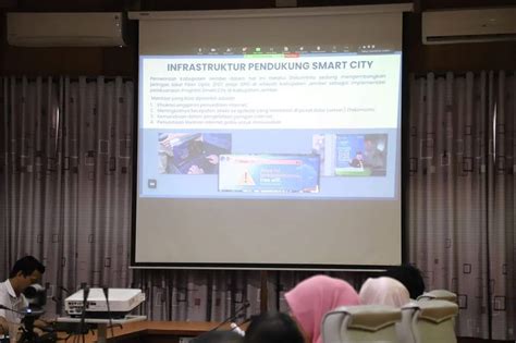 Pemkab Jember Evaluasi Program Gerakan Menuju Smart City Bersama BRIN