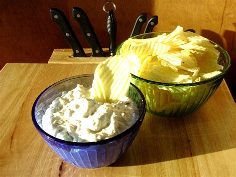 How to Make Classic Dips for Chips