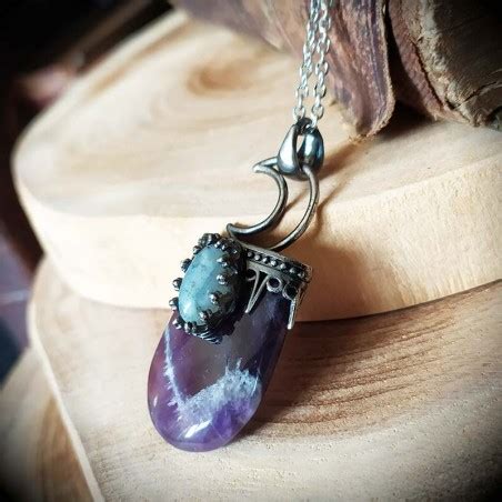 Collier Pierre Violette En Amethyste Demi Ovale Lune Et M Daillon En