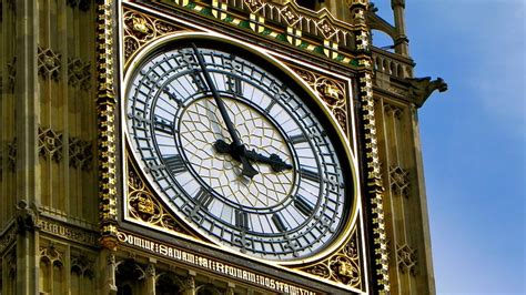 El Big Ben de Londres toca las últimas 12 campanadas antes de 4 años