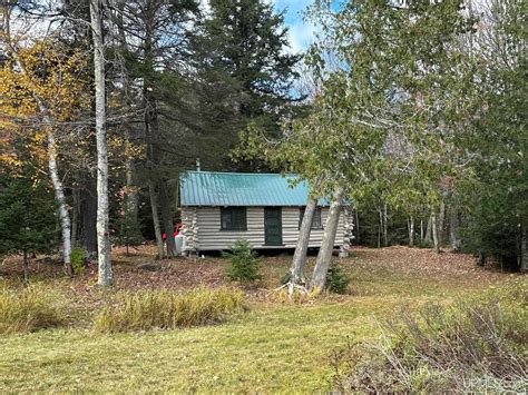 Iron River, Iron County, MI Lakefront Property, Waterfront Property
