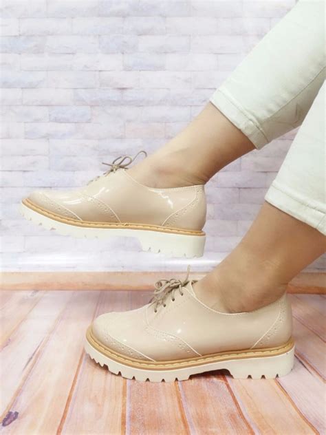 Zapato Mujer Oxford Beige Charol Calzado Colombiano De Moda