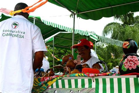 Em MG Feira da Reforma Agrária pauta cultura alimentação saudável e