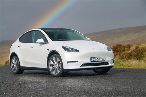 2022 Tesla Model Y Price Reviews Pictures More Kelley 54 Off