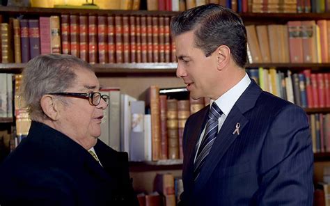 Pe A Nieto Visita Al Historiador Miguel Le N Portilla Tras Doctorado