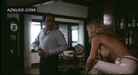 EL EROTICO ENMASCARADO NUDE SCENES AZNude