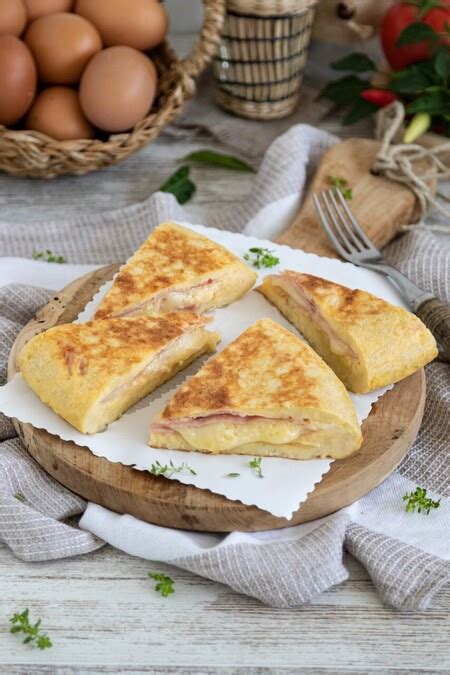 Receta De Tortilla De Patatas Rellena Casera Los Mejores Rellenos