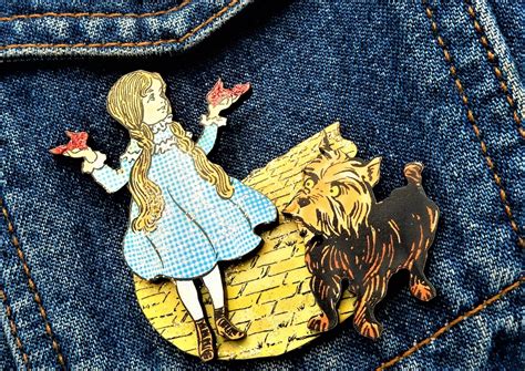 Dorothy And Toto Wizard Of Oz Pride Week Gay Pride Dorothy Toto Dorothy Wizard Of Oz