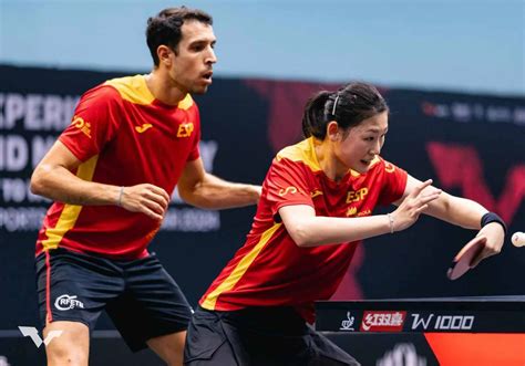 Álvaro Robles alcanza los cuartos de final en el WTT Smash de Singapur