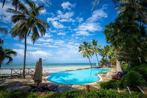 Best stay cation ever - Review of Voyager Beach Resort, Mombasa, Kenya ...