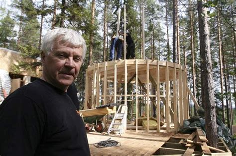 A Unique Tree Hotel in Sweden | Amusing Planet