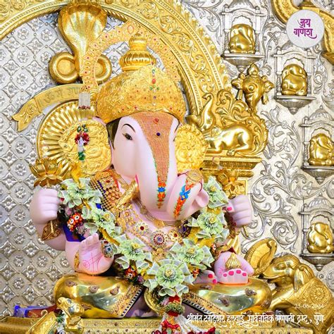 Angarki Chaturthi 2024 अंगारकी संकष्टी चतुर्थीनिमित्त श्रीमंत दगडूशेठ