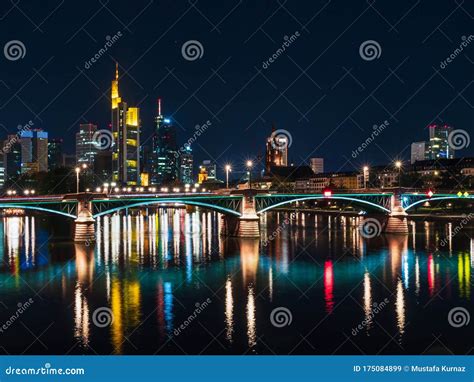 Frankfurt Skyline in the Night Stock Image - Image of lake, main: 175084899