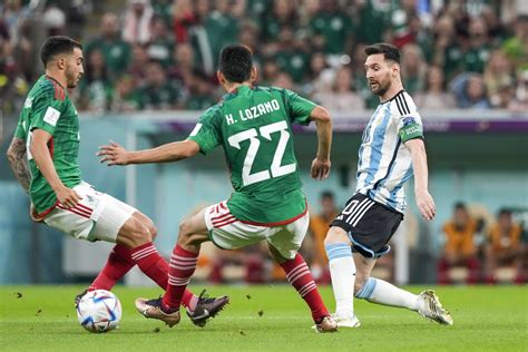 Acusan A Messi De Patear La Camiseta De M Xico En El Vestuario