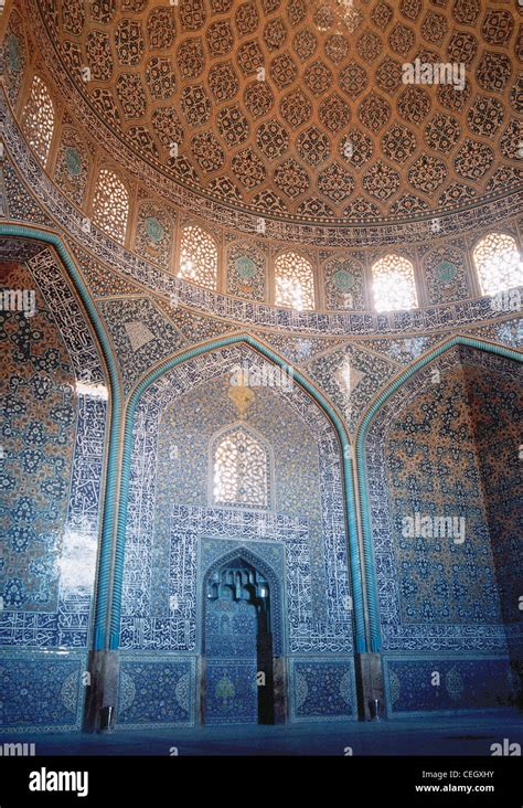 Sheikh Lotf Allah Mosque Mirhab And Dome Of The Prayer Hall Isfahan