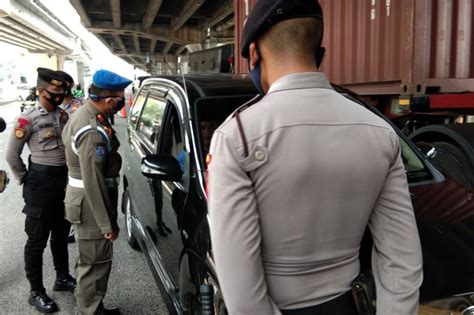 25 Warga Terjaring Operasi Gabungan Tibmask Di Jalan Martadinata Pademangan