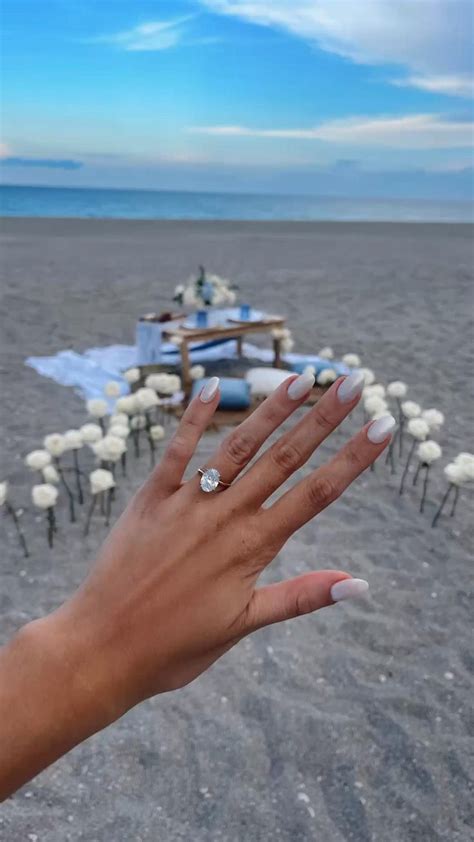 Beach proposal, engagement, proposal, proposal ideas, engaged, picnic proposal, proposal outfit ...