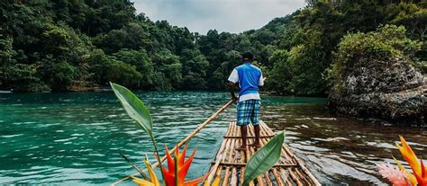 Driving in Jamaica: Travel Guide