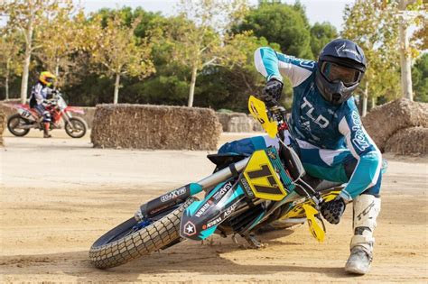 Gerard Bailo Campe N Del Mundo De Flat Track Del Supermotard A