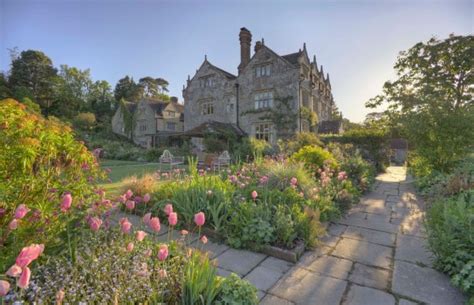 Gravetye Manor Garden - Great British Gardens