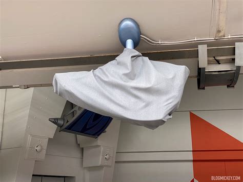 Stitch's Great Escape Wait Time Sign Removed, Other Attraction Signage