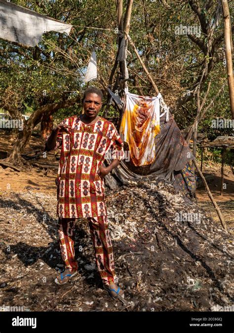 Cult Rituals Hi Res Stock Photography And Images Alamy