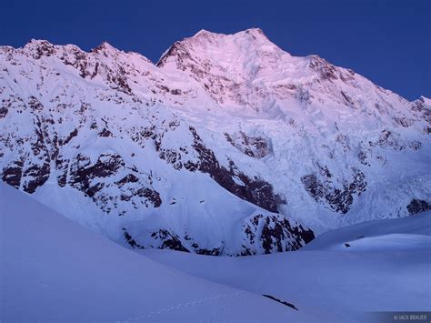 Tramping by Aoraki / Mount Cook, New Zealand | Mountain Photography by ...