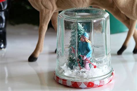 Super Easy Waterless Snow Globe Diy Snow Globe Snow Globes Waterless Snow Globe