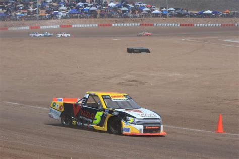 Valerosa actuación de Mateo Girón en el arranque de la temporada Nascar