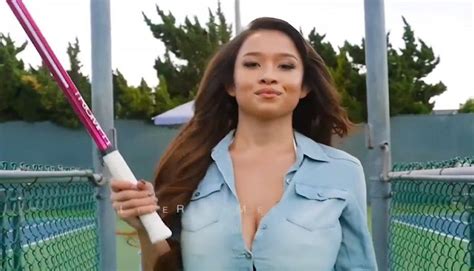 Modelo China Se Hizo Viral Por Jugar Tenis En Bikini