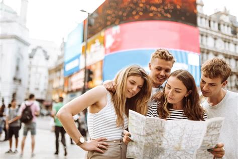 Tres Amigos Realizaram Uma Viagem - Concurso oferece viagem gratuita para três amigos pela Europa