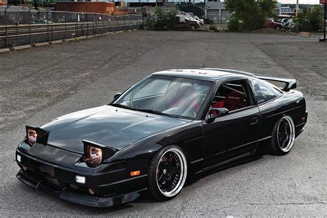 Stunning Nissan 240SX : Autos