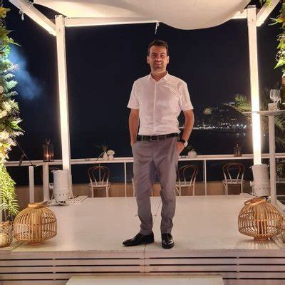 E News On Twitter Dylan Sprouse Nude Pictures Leak Disney Channel Star And Twin Cole Sprouse